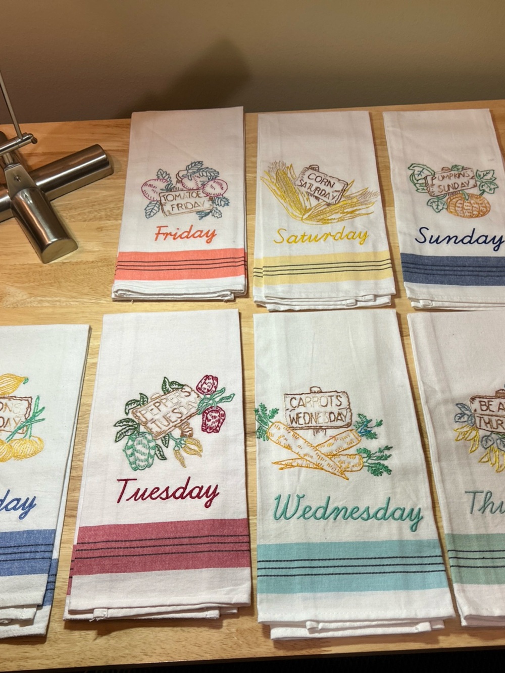 Martha Stewart Kitchen Dish Towels Days of the Week Embroidered Vegetable Granny